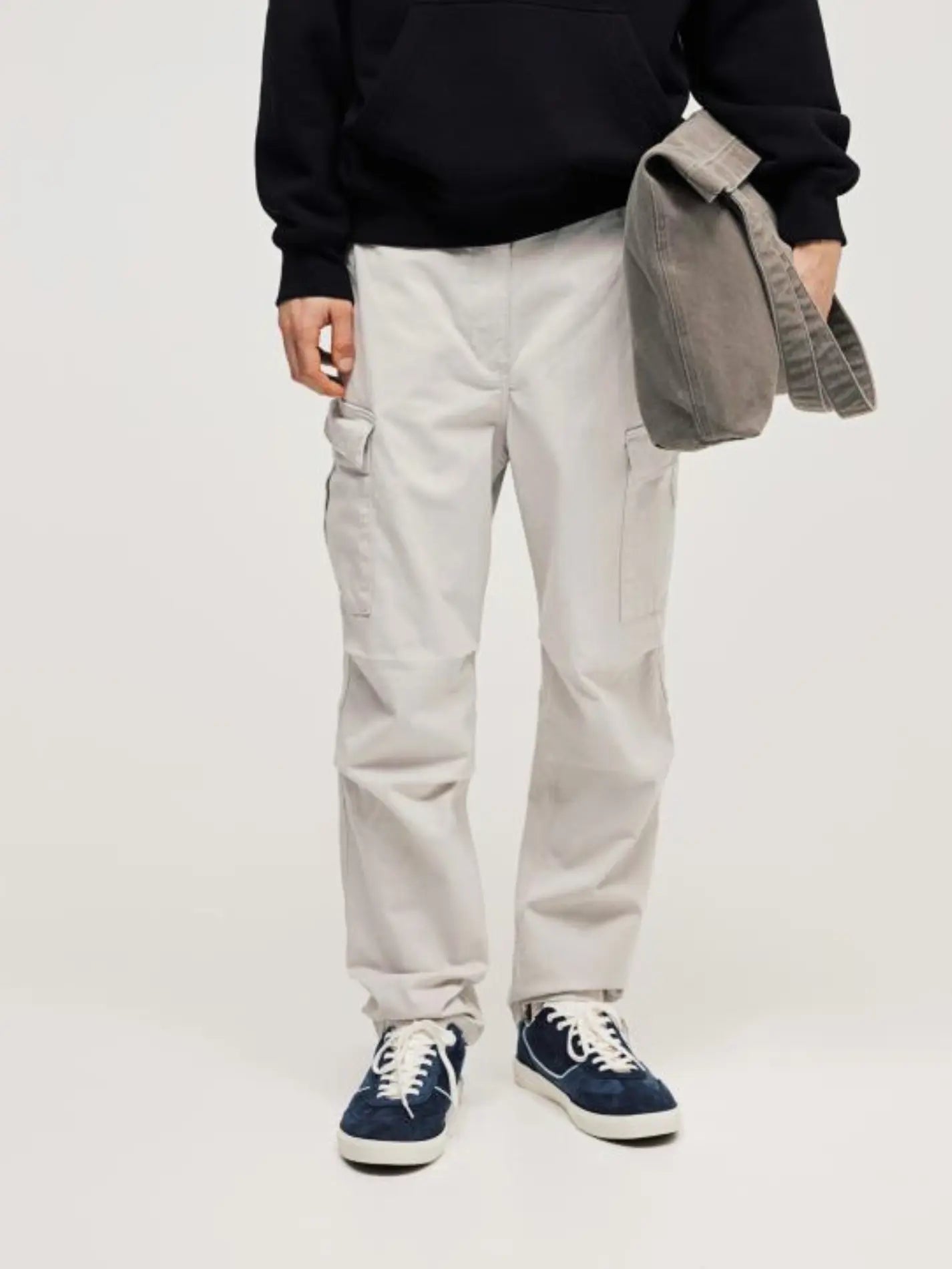 Miniml. Comfy Cargo Pants